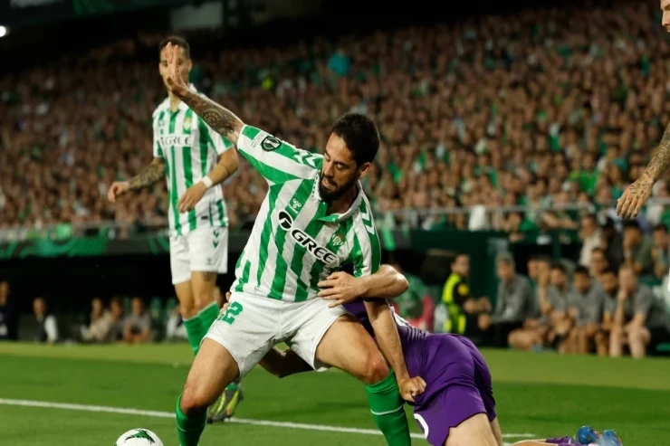 "Chelsea" ve "Betis" finale çok yakın