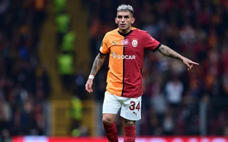"Galatasaray" Uruguaylı oyuncusuyla sözleşmesini yeniledi