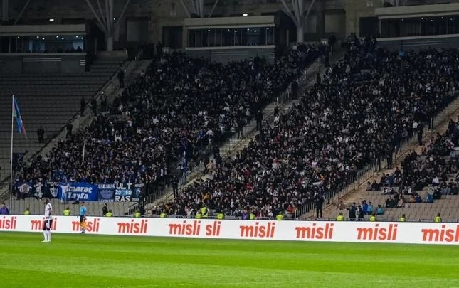 Azerbaycan derbisi ilk üçte