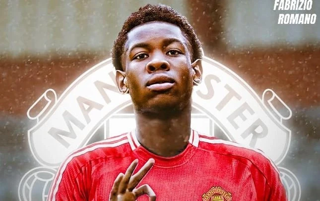 "Manchester United" 18 Yaşındaki Forveti Transfer Ediyor