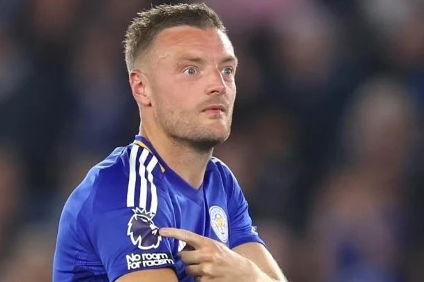 Vardy, tamamen utanç verici bir durum yarattığı için özür diledi