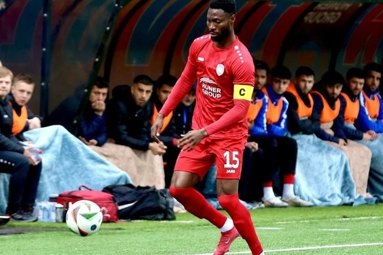 "Turan Tovuz" lejyoneri tutmak niyetinde - kendisine yeni sözleşme teklifi gönderildi