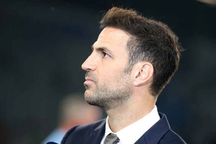 İtalyan kulübü Fabregas için 100 milyon ayırmaya hazır, ancak bir şartla