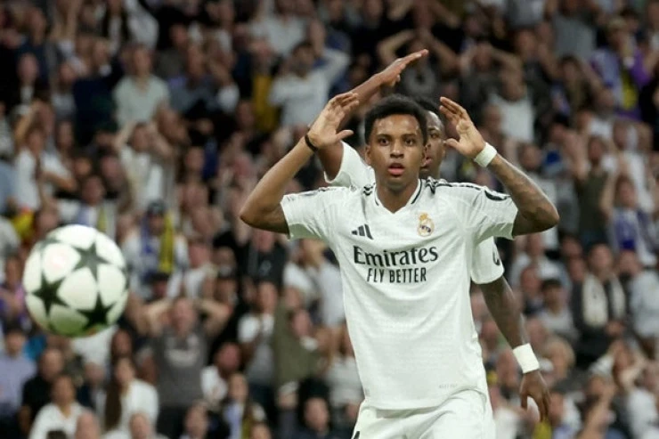 Real Madrid'in önemli oyuncularından biri takımdan ayrılmaya hazırlanıyor