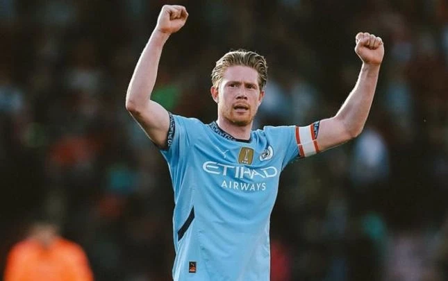 De Bruyne Fabregas'ın takımına transfer olacak mı?