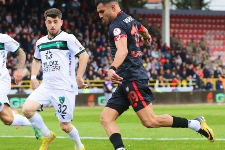 Eski "Bayer" forveti, Azerbaycanlı futbolcunun kendi takımına transfer olmasını istiyor