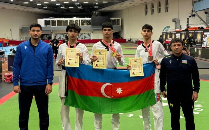 Azerbaycanlı genç tekvandocular Bulgaristan'da 3 madalya kazandı