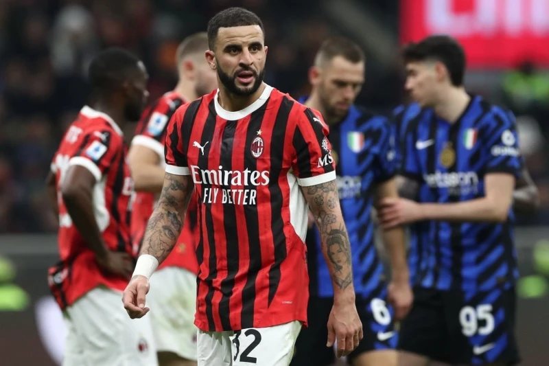 "Milan" Kyle Walker'ı transfer etmekten vazgeçiyor