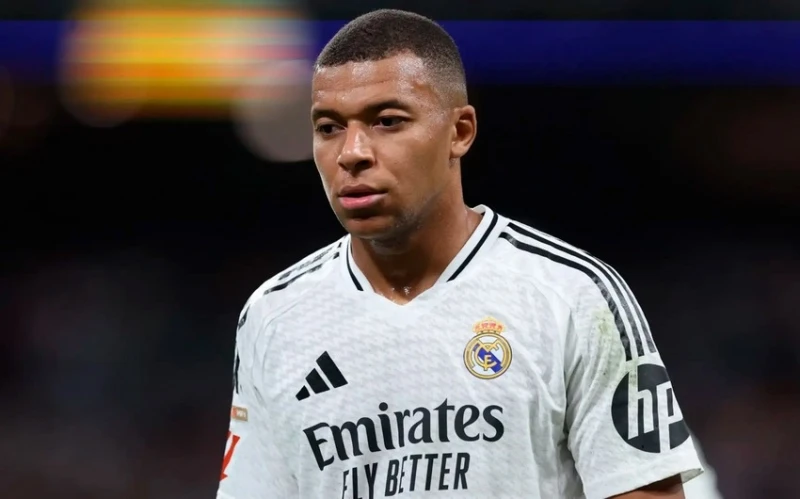 PSG, Mbappe'yi Yaklaşık 100 Milyon Euro'luk Zarar Nedeniyle Mahkemeye Verdi