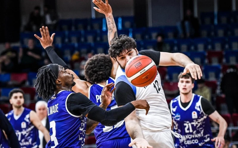 "Abşeron"un Türkiyeli basketbol oyuncusu uzun zaman Azerbaycan'da yaşamak niyetinde