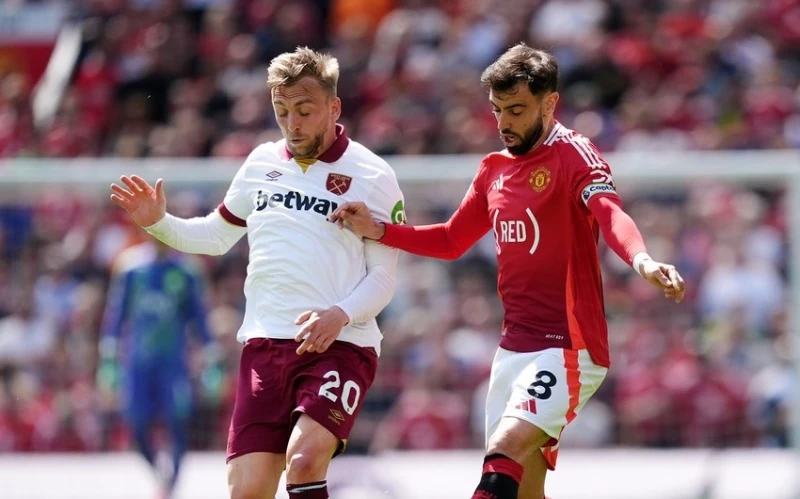 "Manchester United" anti-rekorunu tekrarladı