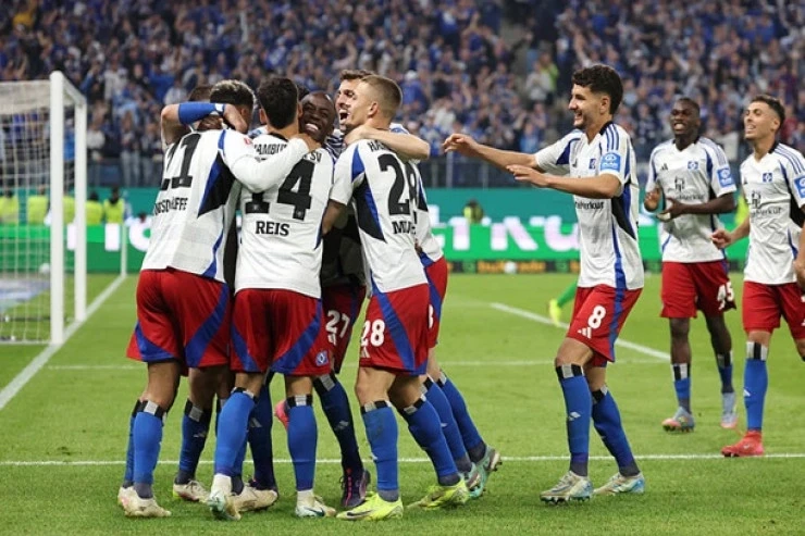 7 Yıl Sonra Bundesliga'ya Geri Döndü
