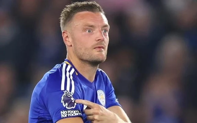 Vardy tamamen utanç verici olan davranışı için özür diledi
