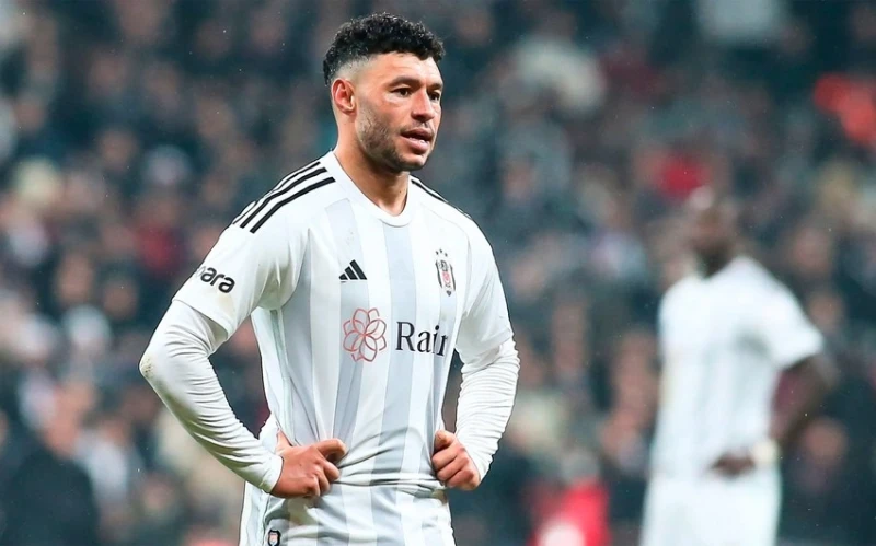 Beşiktaş futbol kulübü oyuncusu ağır sakatlandı