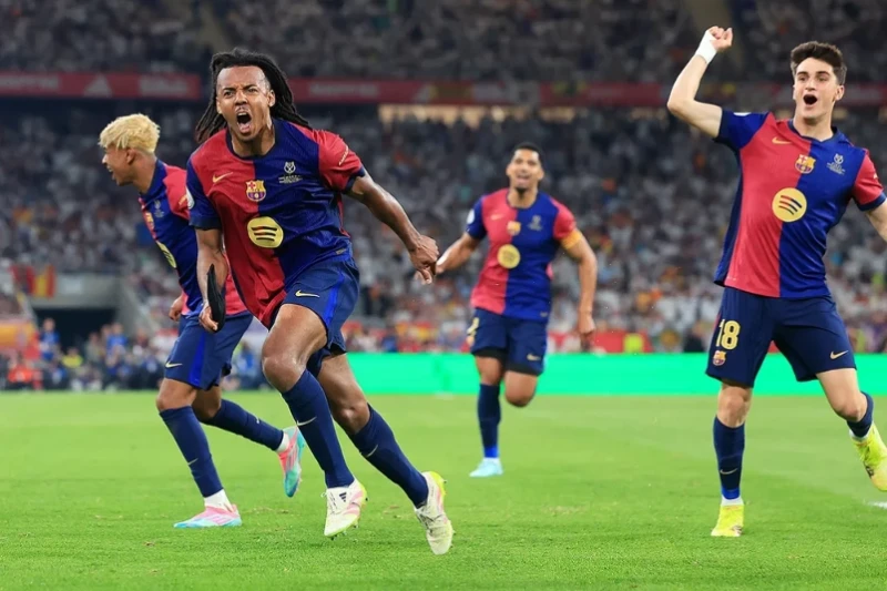"Barcelona" "Real Madrid"e Yaklaştı