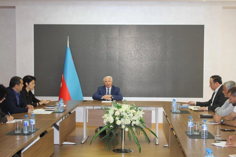 Azerbaycan Bisiklet Federasyonu'nda Antrenörlerle Toplantı Yapıldı - FOTO