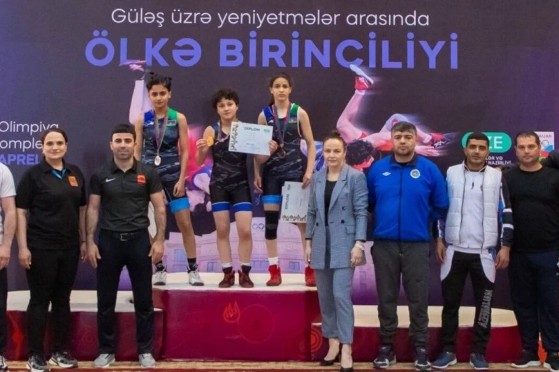 Futbolcu-Güreşçi Medine Kerimova
