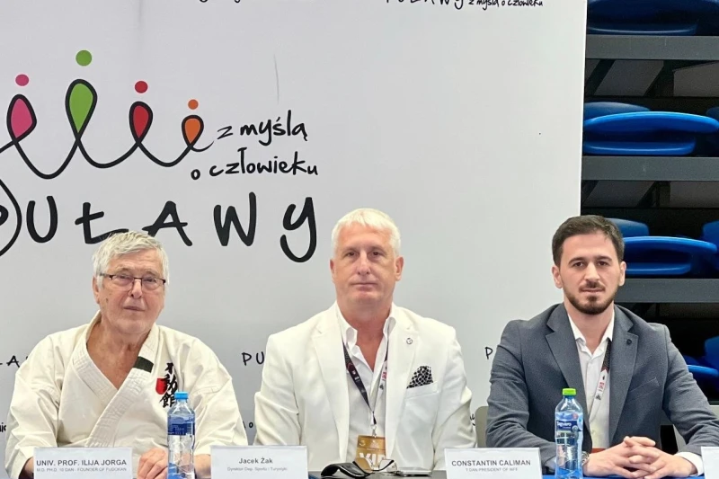 Vüsal Abdulzade: "Polonya'da Azerbaycan bayrağını defalarca kaldırmaktan gurur duyuyoruz."