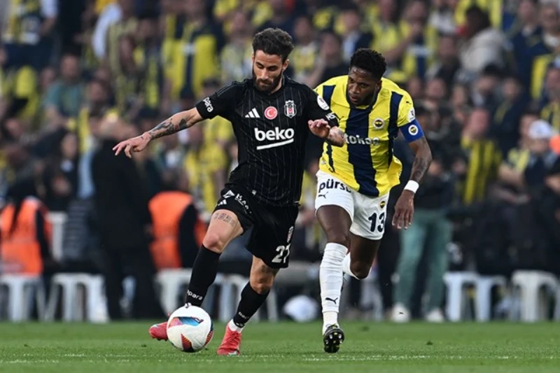 Rafa Silva kararını verdi