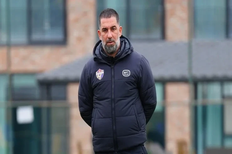 Bu kulüp Arda Turan'ı teknik direktörlük görevine davet etti