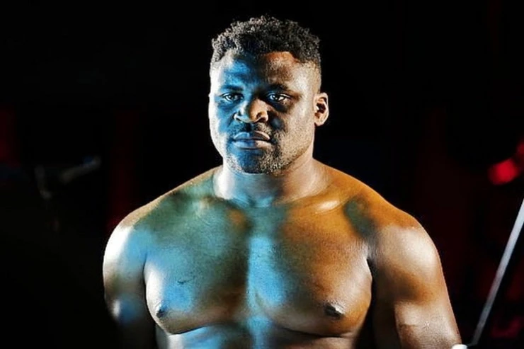 UFC şampiyonu 17 yaşındaki kızı öldürdü