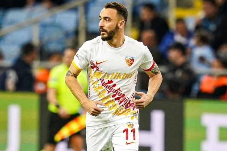 "Galatasaray" "Kayserispor"un Defans Oyuncusunu Transfer Etmeyi Planlıyor