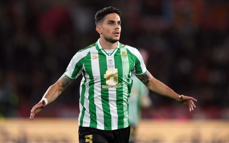 "Betis" defans oyuncusuyla sözleşme uzattı