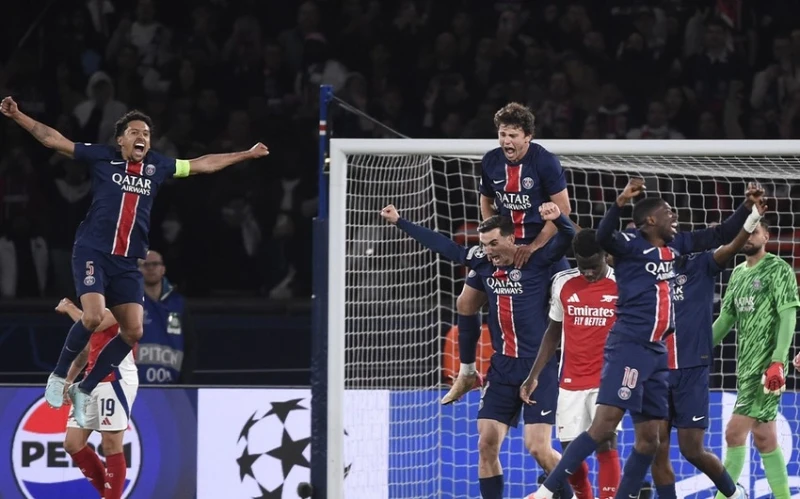 PSG, yeni formatlı Şampiyonlar Ligi'nde iki kez finale çıkan ilk Fransız takımıdır