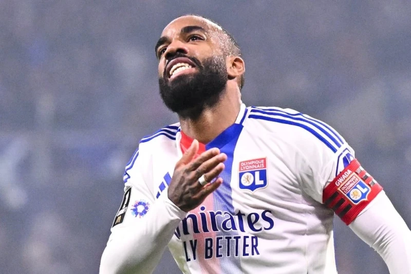 "Lyon" takımının futbolcusunun evine hırsız girdi