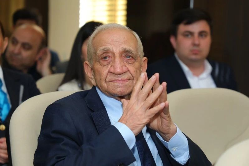 Faik Hasanov: "Yalnız olsaydım başaramazdım" - RÖPORTAJ