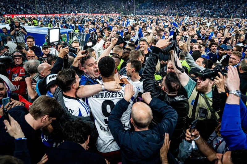 "Hamburg" 8 yıl sonra Bundesliga'ya geri döndü