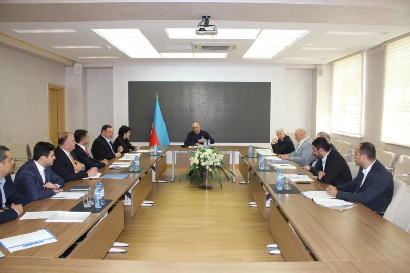 Azerbaycan Bisiklet Federasyonu'nda ilk toplantı, Özbekistan'da 2 madalya