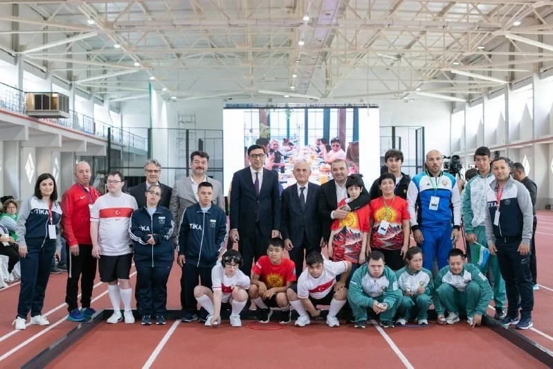 "Parlak Güneşler" adlı spor yarışmaları düzenlendi