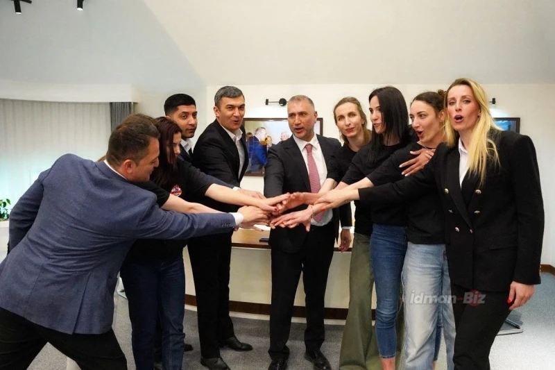 “Azerlotereya”nın desteğiyle yeni voleybol takımı kuruldu - FOTO