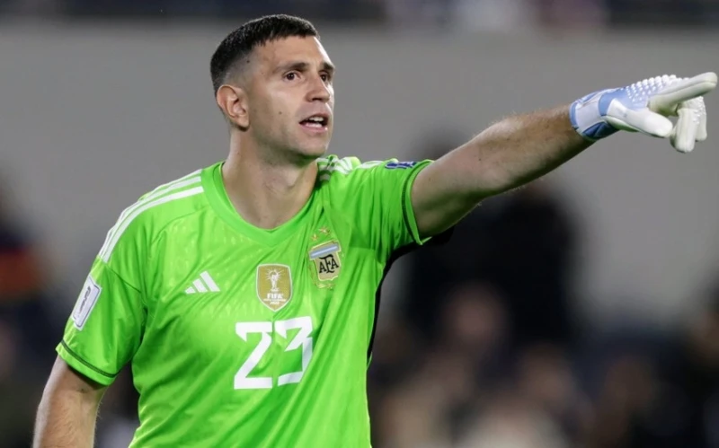 Dünya şampiyonu kaleci kulüp transferi yapabilir