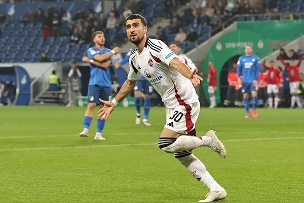 Mahir Emreli "Herta Berlin"in Teklifini Reddetti