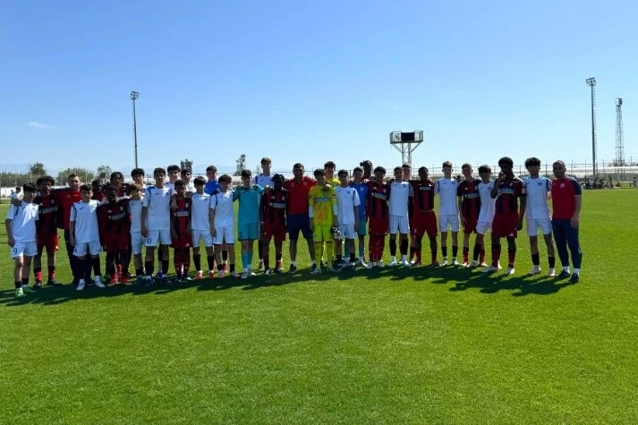 "Sabah" U-13 takımı Türkiye'de 9., U-15 ise 6. oldu