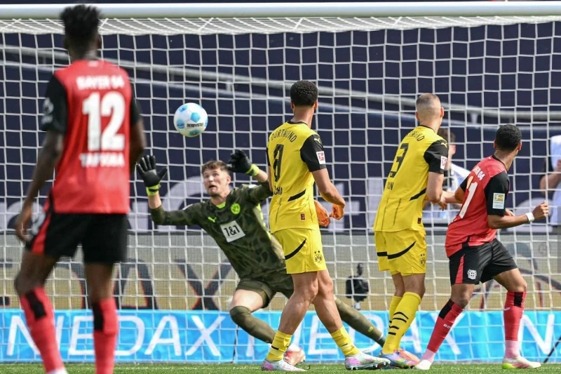 "Bayer" Dortmund "Borussia"sına karşı