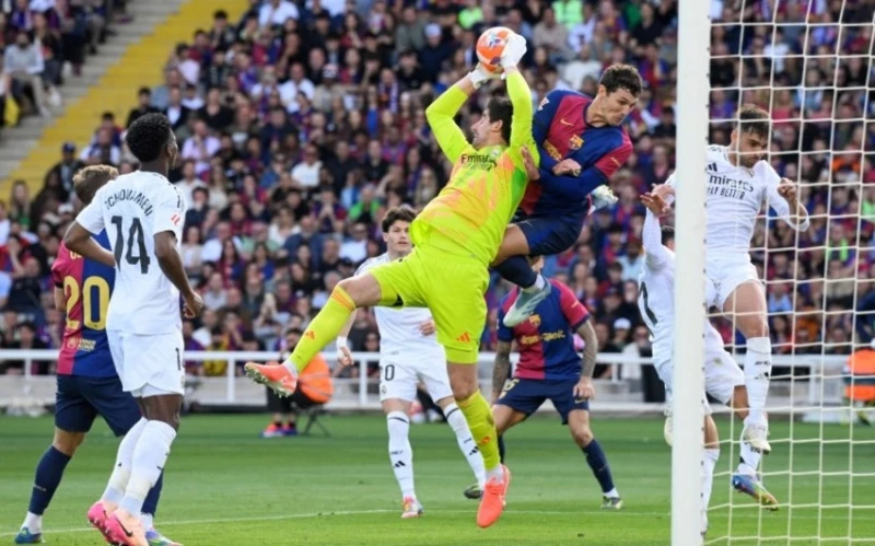 "Barcelona", "Real" karşısında galip gelerek La Liga'daki liderliğini daha da güçlendirdi