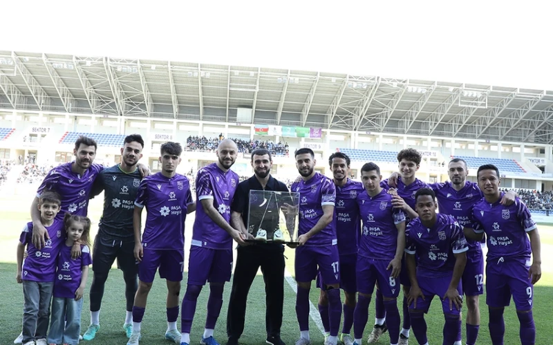 Kariyerini Bitiren "Sumqayıt" Kaptanının Anısına Tören Düzenlendi