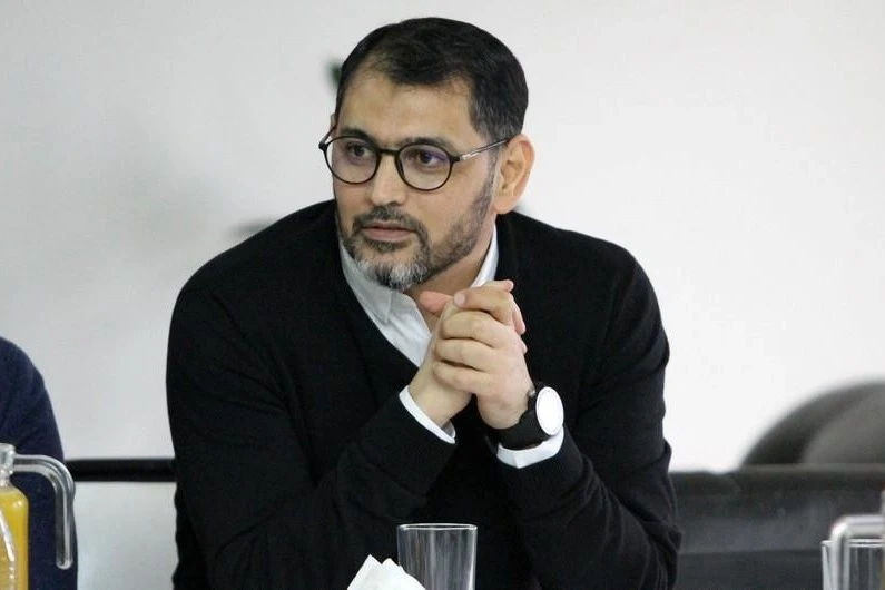 Ceyhun Sultanov: "Mahir Emreli için perspektif düşünme zamanı değil, o 20 yaşında değil."