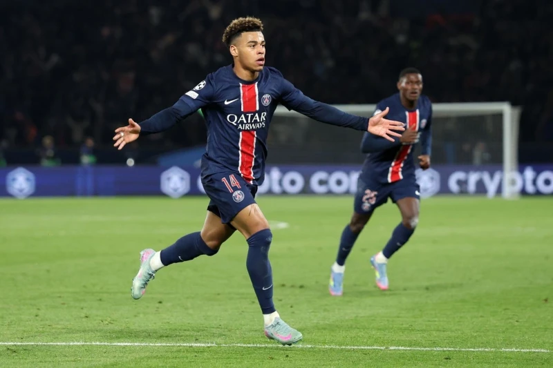 PSG'nin Umut Vadeden Oyuncusu Manchester City'nin İlgisini Çekiyor