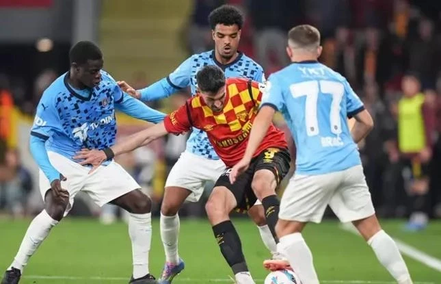 "Göztepe" galibiyet hasretine son verdi