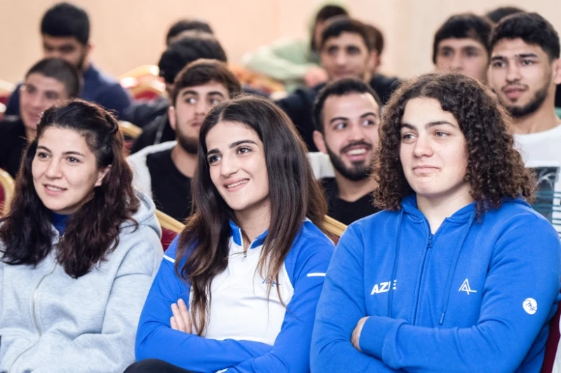 Güreşçiler için seminer düzenlendi - FOTO