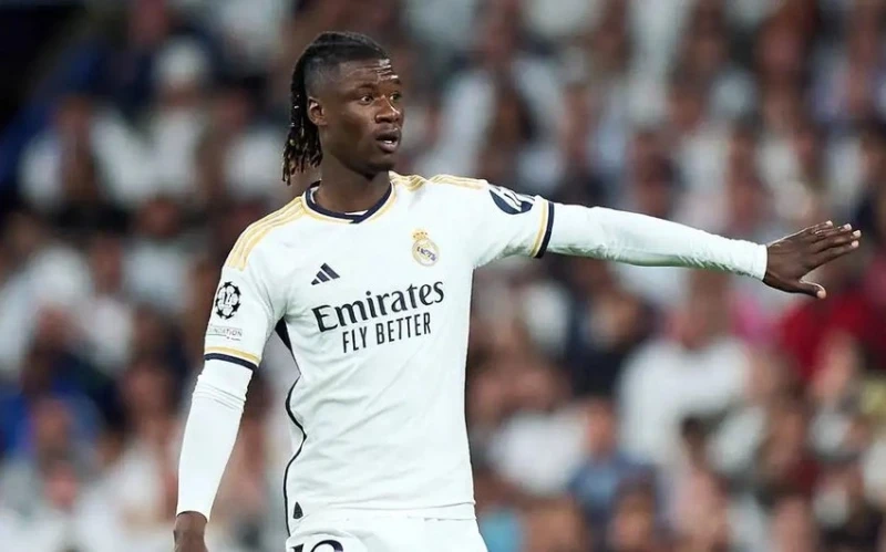 Real Madrid'in Orta Saha Oyuncusu Sakatlandı