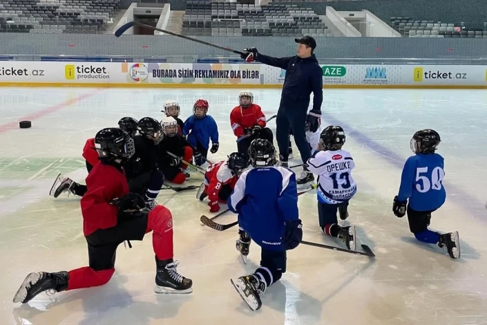 "Ocaq Sport" hokey takımının baş antrenörü: "Takımın performansını "5+" ile değerlendiriyorum"