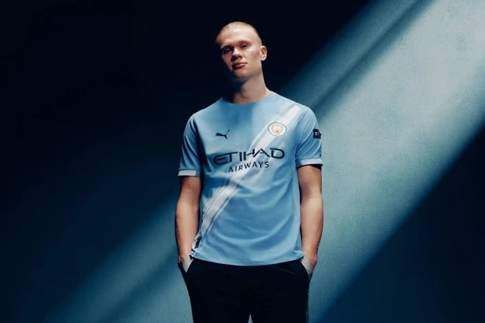 Manchester City'nin yeni forması – Fotoğraflar