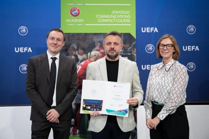 "Karabağ" basın servisinin başkanına UEFA diploması verildi