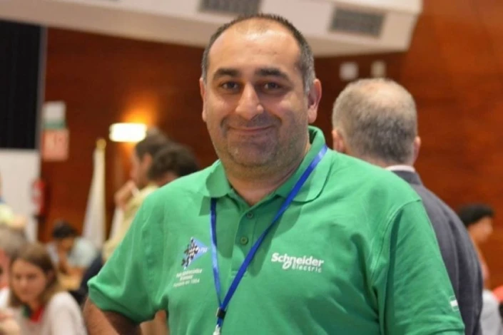 Azerbaycanlı satranççı Küba'da ön sıralarda