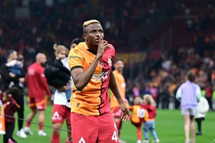 Galatasaray'ın Napoli'ye ödeyeceği miktar belli oldu, son sözü Osimhen söyleyecek